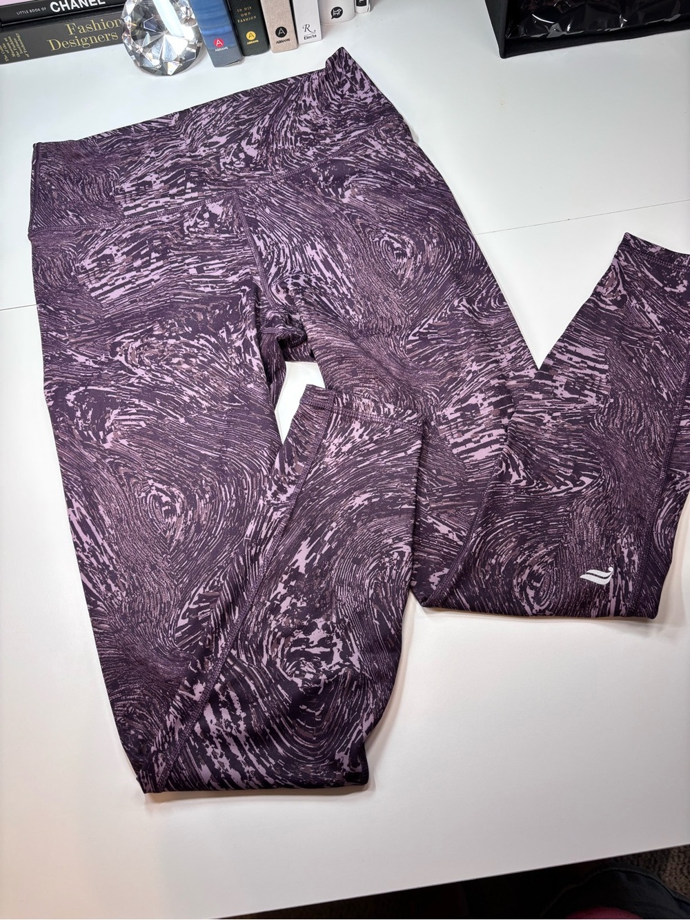 Fabletics PowerHold Printed Leggings in Mauve or Deep Plum Digital Wave Print M